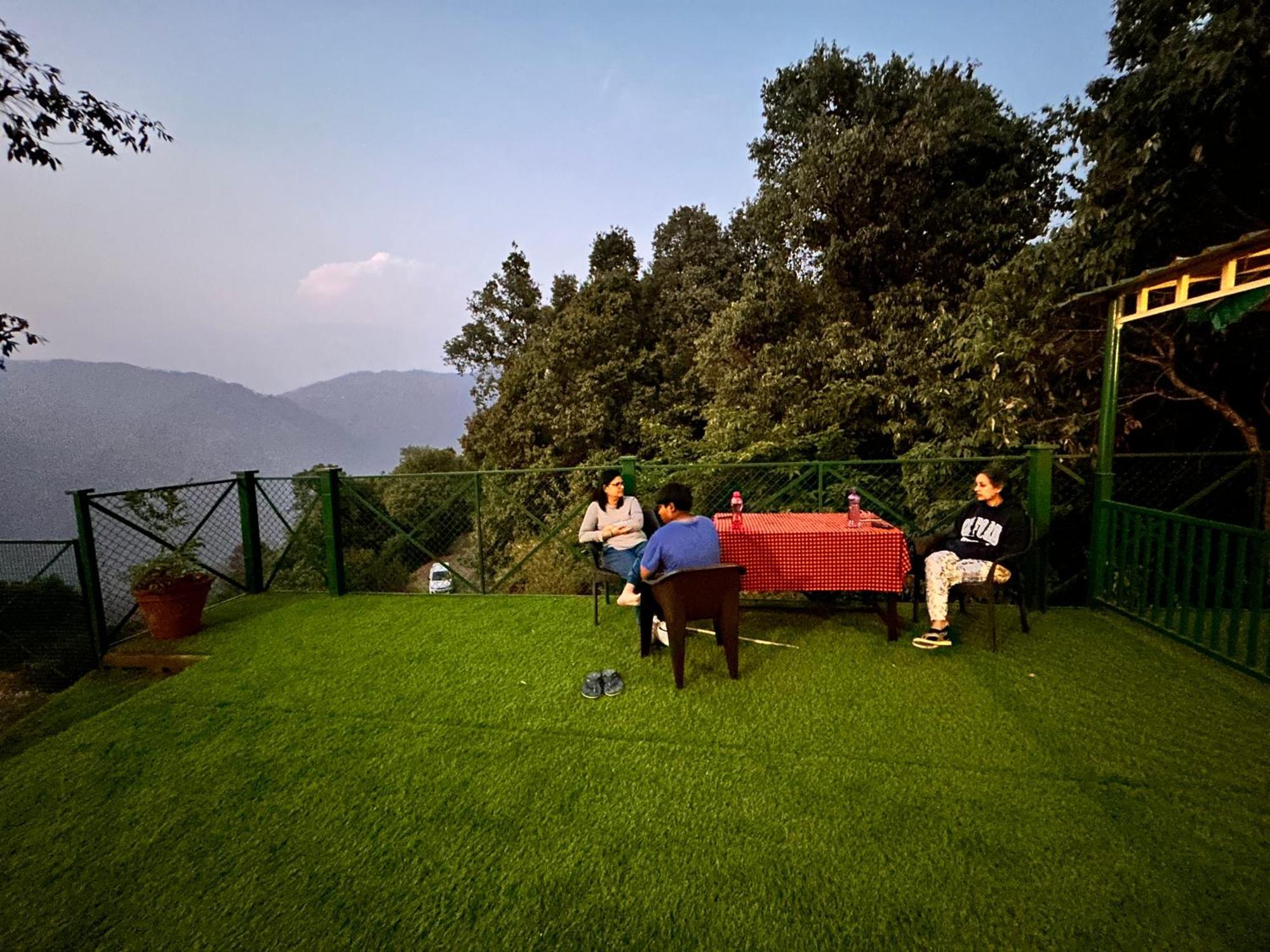 Emerald Trail Bhimtal Ngoại thất bức ảnh